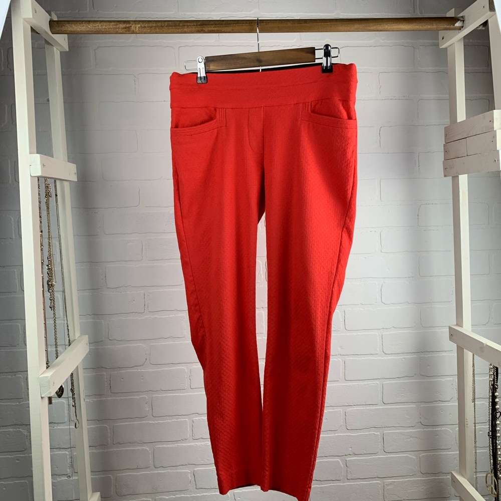 Women’s coral dress pant
